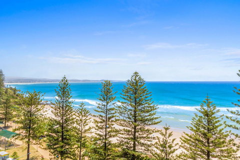 Columbia Beachfront Apartments On Rainbow Bay - Surfers Gold Coast 25