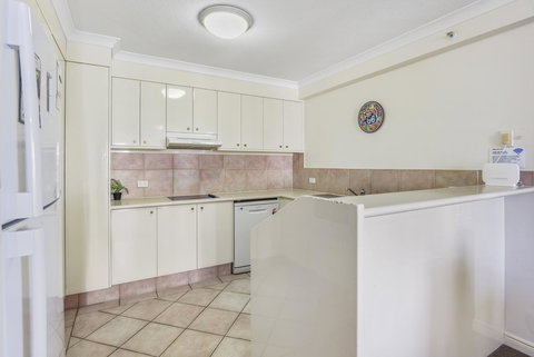 APR Private SUITES MOROC By The Beach - Surfers Gold Coast 22