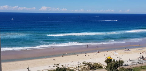 APR Private SUITES MOROC By The Beach - Surfers Gold Coast 1