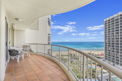 APR Private SUITES MOROC By The Beach - Surfers Gold Coast 14