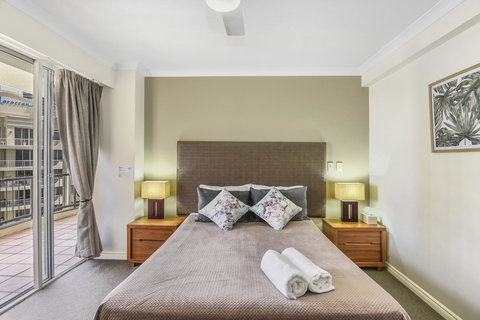 APR Private SUITES MOROC By The Beach - Surfers Gold Coast 15