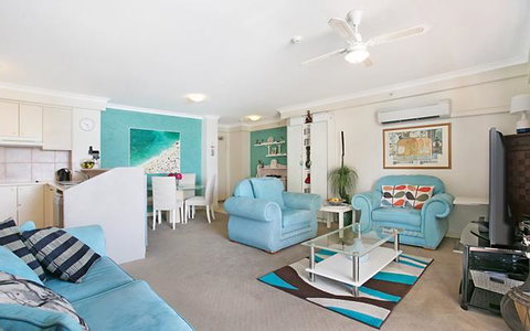 APR Private SUITES MOROC By The Beach - Surfers Gold Coast 19