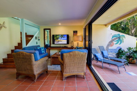 Number 2 On The Beach | Beautiful Beachfront Villa - Surfers Gold Coast 4