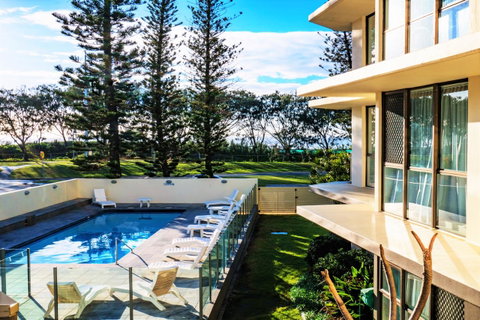 Seacrest Beachfront Apartments Surfers Paradise - Surfers Gold Coast 40