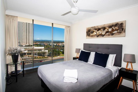 Seacrest Beachfront Apartments Surfers Paradise - Surfers Gold Coast 1