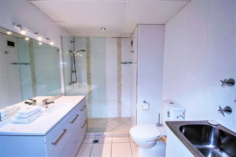 Seacrest Beachfront Apartments Surfers Paradise - Surfers Gold Coast 15