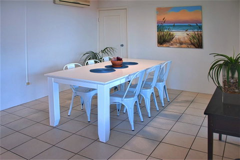 Seacrest Beachfront Apartments Surfers Paradise - Surfers Gold Coast 34