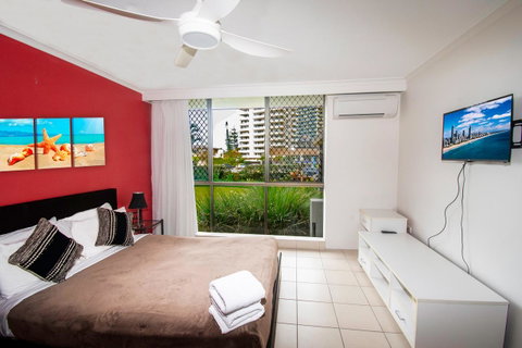 Seacrest Beachfront Apartments Surfers Paradise - Surfers Gold Coast 8