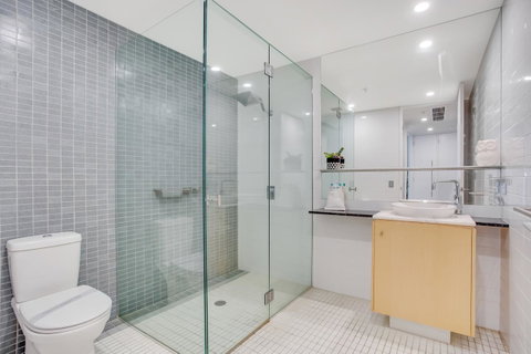 Aria Apartments - Surfers Gold Coast 10
