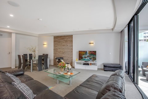 Aria Apartments - Surfers Gold Coast 14