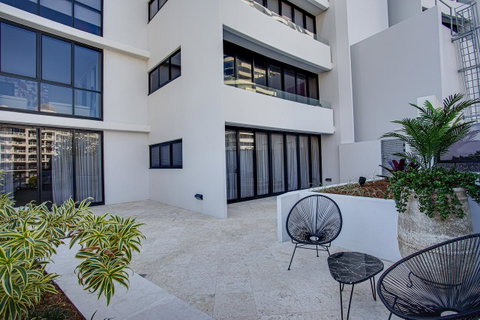 Aria Apartments - Surfers Gold Coast 28