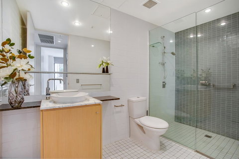 Aria Apartments - Surfers Gold Coast 36