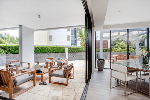 Aria Apartments - Surfers Gold Coast 30