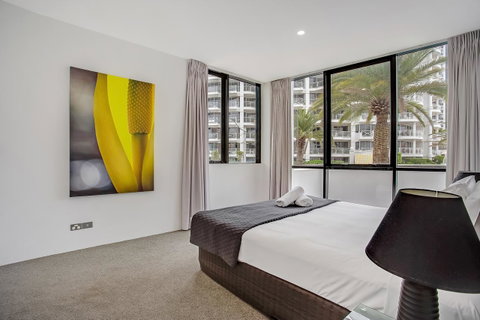 Aria Apartments - Surfers Gold Coast 8