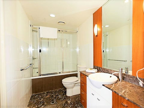 The Towers Of Chevron Renaissance - Holidays Gold Coast - Surfers Gold Coast 35