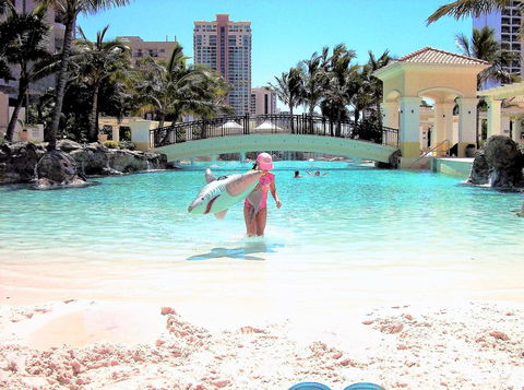 The Towers Of Chevron Renaissance - Holidays Gold Coast - Surfers Gold Coast 1