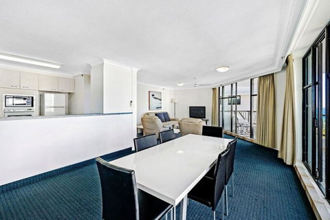 ULTIQA Beach Haven On Broadbeach - Surfers Gold Coast 37