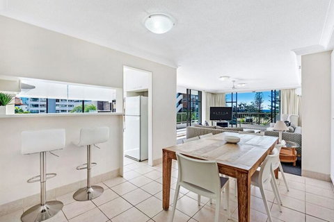 ULTIQA Beach Haven On Broadbeach - Surfers Gold Coast 23