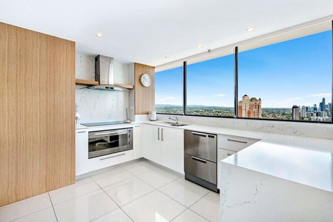 ULTIQA Beach Haven On Broadbeach - Surfers Gold Coast 15