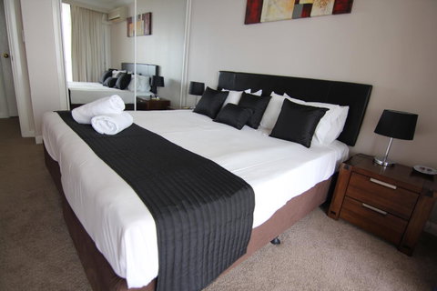 The Phoenician Resort - Surfers Gold Coast 14