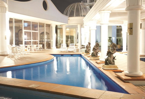 The Phoenician Resort - Surfers Gold Coast 1
