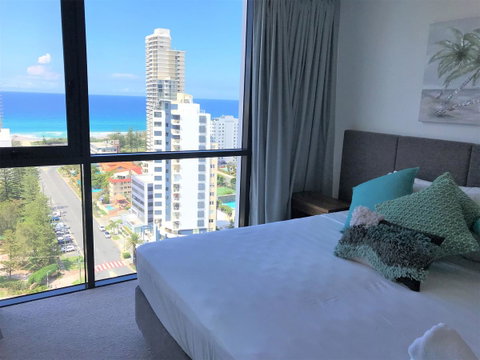 Qube Broadbeach Ocean View Apartments - Surfers Gold Coast 21