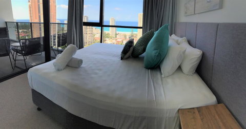 Qube Broadbeach Ocean View Apartments - Surfers Gold Coast 23