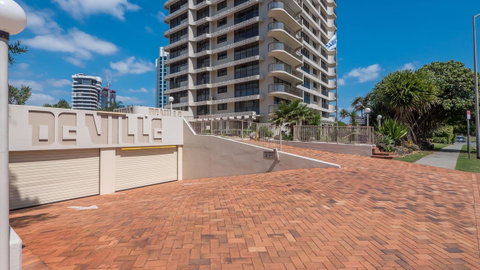 De Ville Apartments - Surfers Gold Coast 41