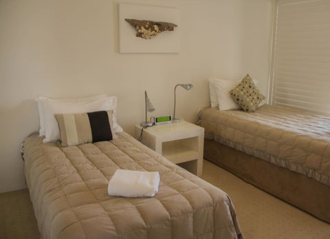 De Ville Apartments - Surfers Gold Coast 1