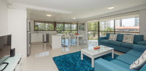 De Ville Apartments - Surfers Gold Coast 21