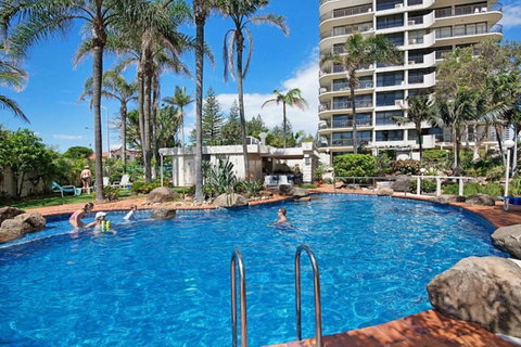 De Ville Apartments - Surfers Gold Coast 0