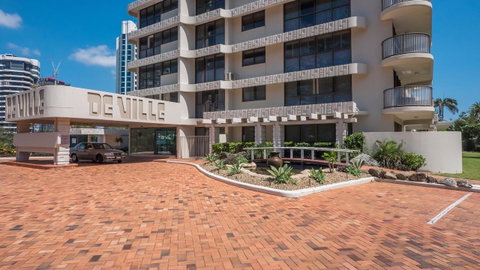 De Ville Apartments - Surfers Gold Coast 37