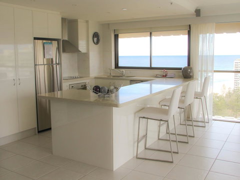 De Ville Apartments - Surfers Gold Coast 13
