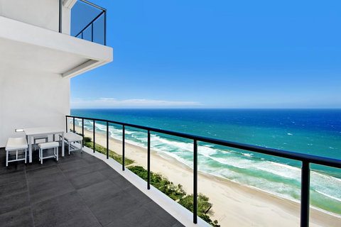 ULTIQA Air On Broadbeach - Surfers Gold Coast 0