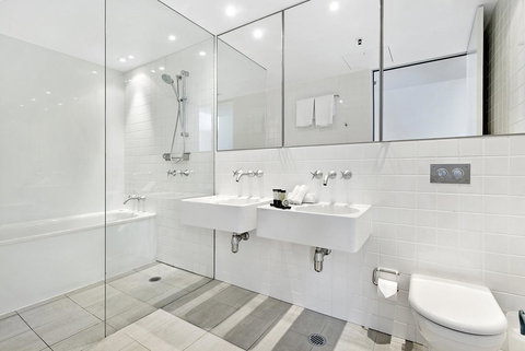 ULTIQA Air On Broadbeach - Surfers Gold Coast 30