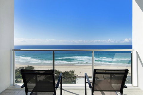 ULTIQA Air On Broadbeach - Surfers Gold Coast 12
