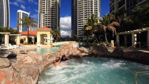 Towers Of Chevron - Private Apartment - Surfers Gold Coast 10