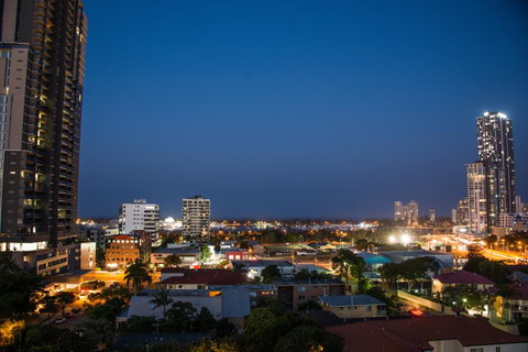 Woodroffe Hotel - Surfers Gold Coast 28