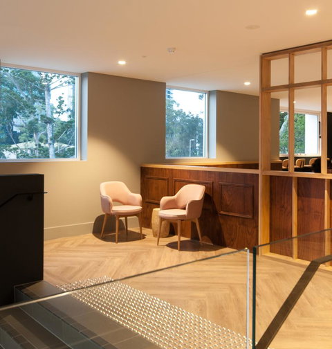 Woodroffe Hotel - Surfers Gold Coast 24