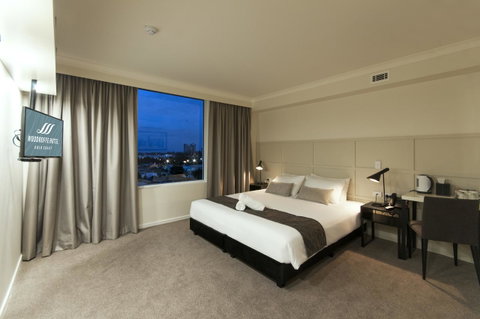 Woodroffe Hotel - Surfers Gold Coast 11