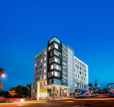 Woodroffe Hotel - Surfers Gold Coast 20
