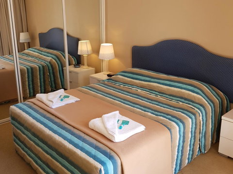 Surfers Beach Resort One - Surfers Gold Coast 24