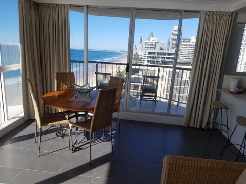 Golden Sands On The Beach - Absolute Beachfront Apartments - Surfers Gold Coast 28