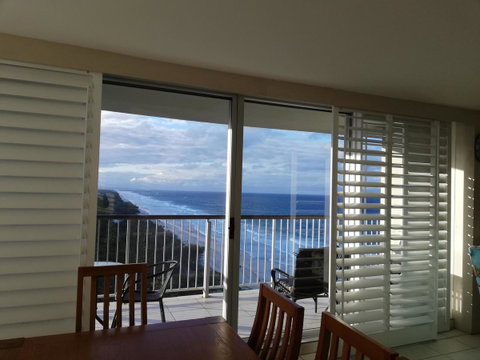 Golden Sands On The Beach - Absolute Beachfront Apartments - Surfers Gold Coast 34