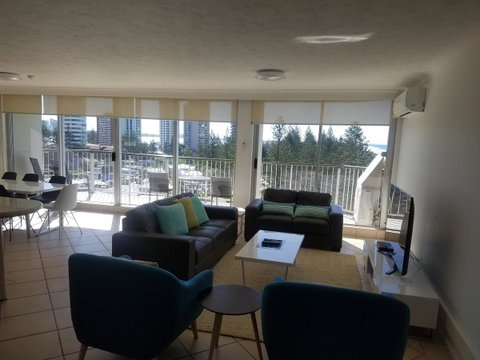 Golden Sands On The Beach - Absolute Beachfront Apartments - Surfers Gold Coast 37