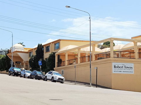 The Robert Towns - Surfers Gold Coast 12