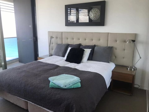 Luxury 3 Bedroom In Heart Of Broadbeach - Surfers Gold Coast 20