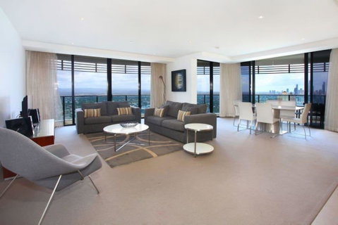 Luxury 3 Bedroom In Heart Of Broadbeach - Surfers Gold Coast 3