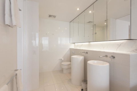 Luxury 3 Bedroom In Heart Of Broadbeach - Surfers Gold Coast 4