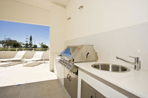 Kirra Surf Apartments - Surfers Gold Coast 35